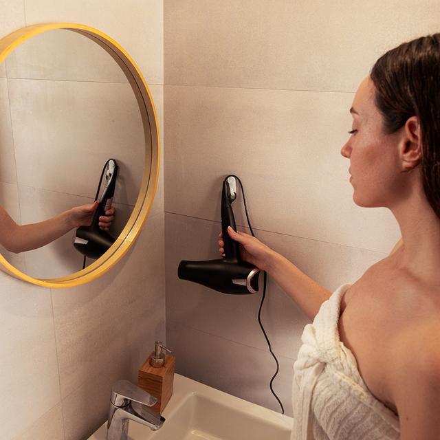 Immagine prodotto Cecotec Bamba IoniCare Elegance Asciugacapelli 2400W con motore a corrente alternata e tecnologia agli ioni (2400 W)