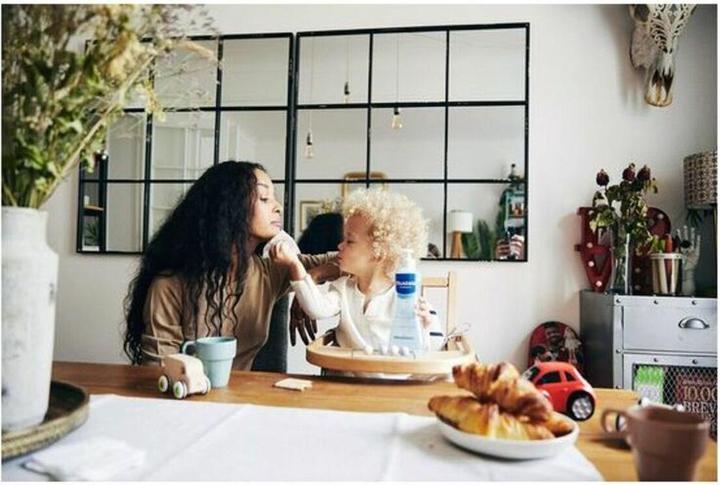 Produktbild Mustela Reinigungsfluid ohne Abspülen