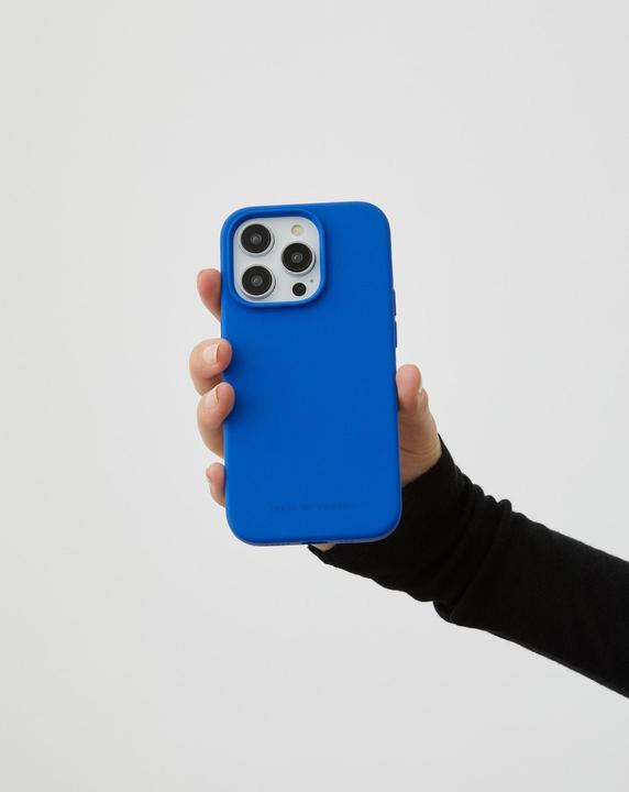 Actual product image iDeal Of Sweden Designer Silicone Cover Cobalt Blue (Apple iPhone 15 Plus)