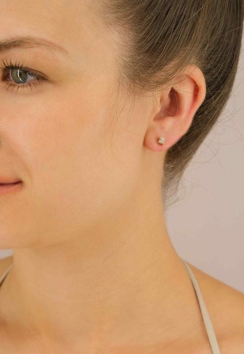 Actual product image Muau Stud earrings 4-handle setting (Silver, Yellow gold 750)