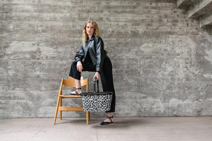 Produktbild reisenthel carrybag frame leo nero