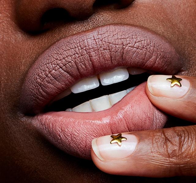 Actual product image MAC Cosmetics lipstick (708 Bronx)