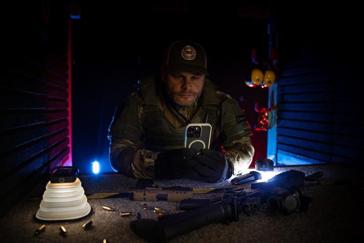 Actual product image Tactical Back panel cover - MagForce Hyperstealth Cover for iPhone 16e Light Grey (Apple iPhone 16e)