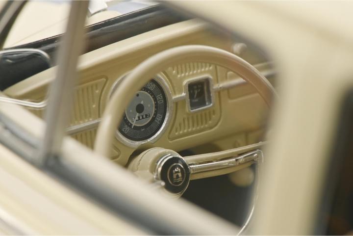 Image du produit Schuco VW Coccinelle RALLYE blanche 1:12