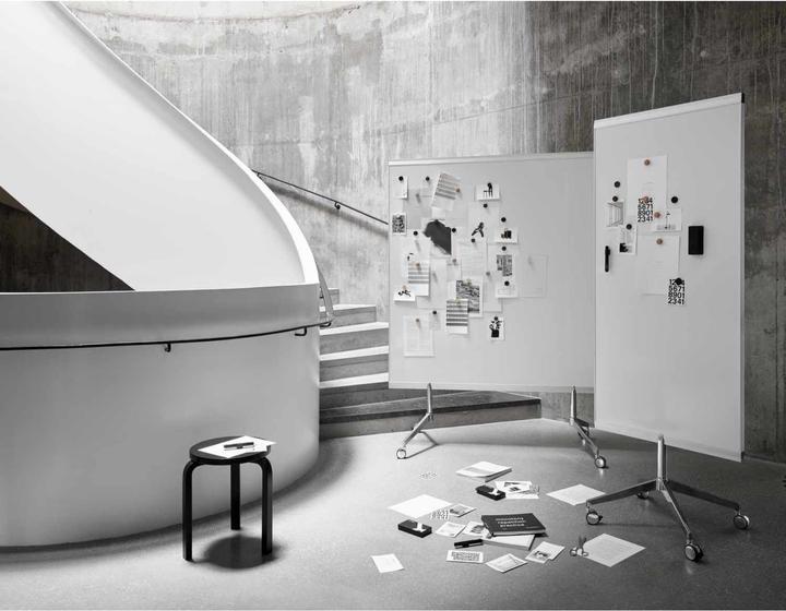 Produktbild Lintex M3 Doppelseitiges Mobiles Whiteboard Schreibtafel (150 x 190 cm)