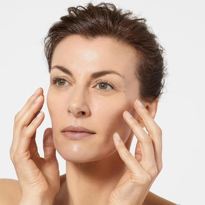 Image du produit L'Oréal Paris Sérum contour des yeux 30ml (Soin des yeux Sérum, 30 ml)