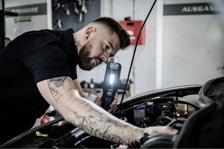 Produktbild Brennenstuhl FLASHLIGHT HAND RECHARGEABLE 500+120 LM (620 lm)