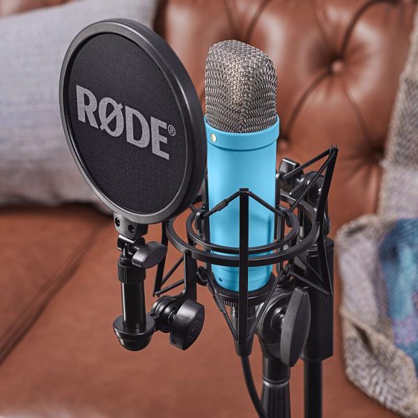 Produktbild RØDE NT1 Signature Blue Studio-Mikrofon Blau mit XLR-Kabel Blau
