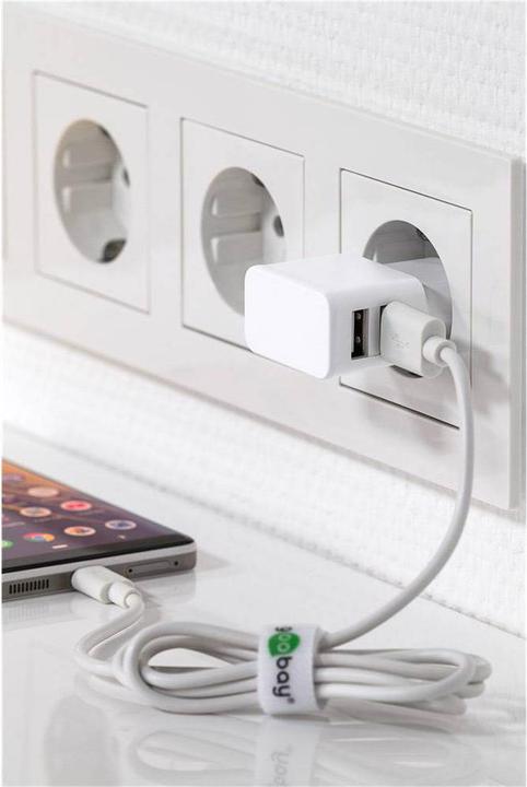 Produktbild Goobay Dual USB-A Ladegerät mit Apple Lightning Kabel (12 W)