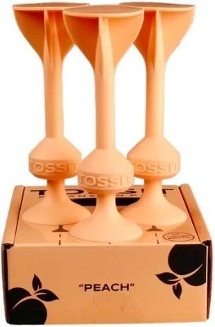brzoskwiniowy, Peach coloured