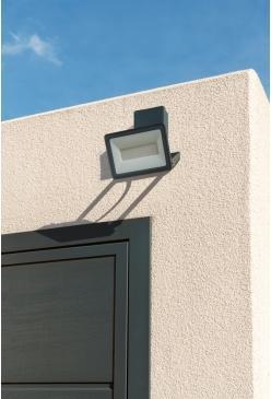 Actual product image Schneider IMT47214 (10000 lm)