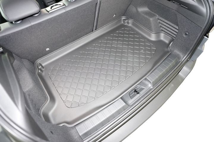 Actual product image Aristar Boot Pan for Jeep Avenger from 2023 onwards