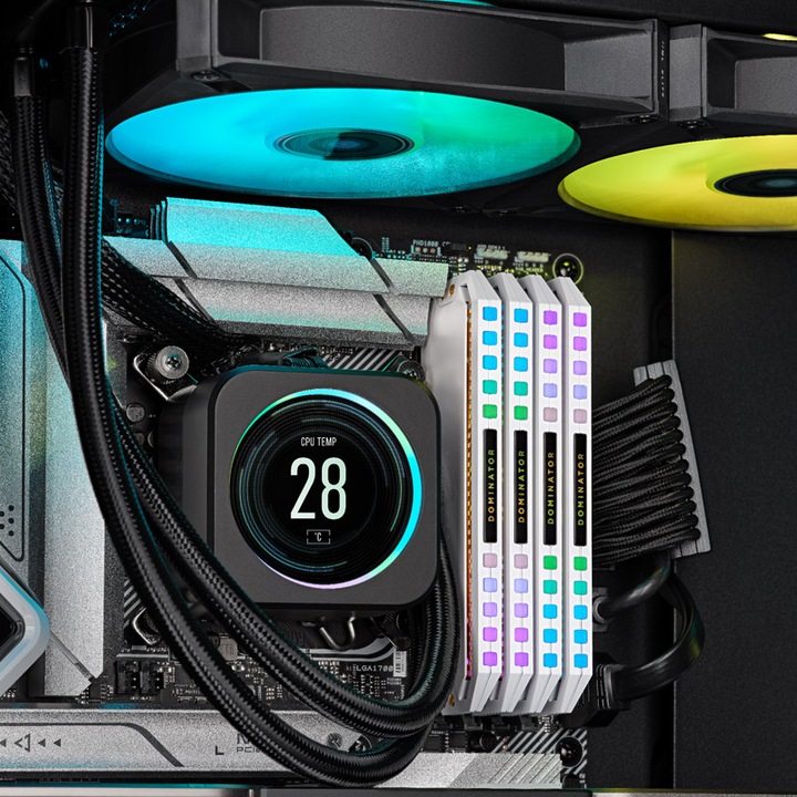 Image du produit Corsair Dominator Platinum RGB (2 x 16GB, 6200 MHz, RAM DDR5, DIMM)