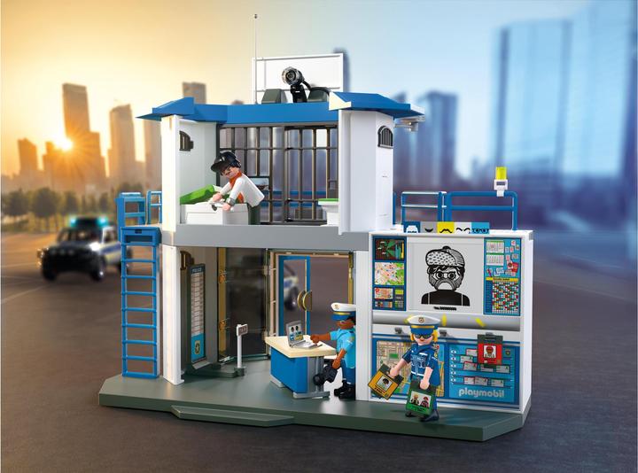 Actual product image Playmobil Police station with search room (71874, Playmobil City Action)