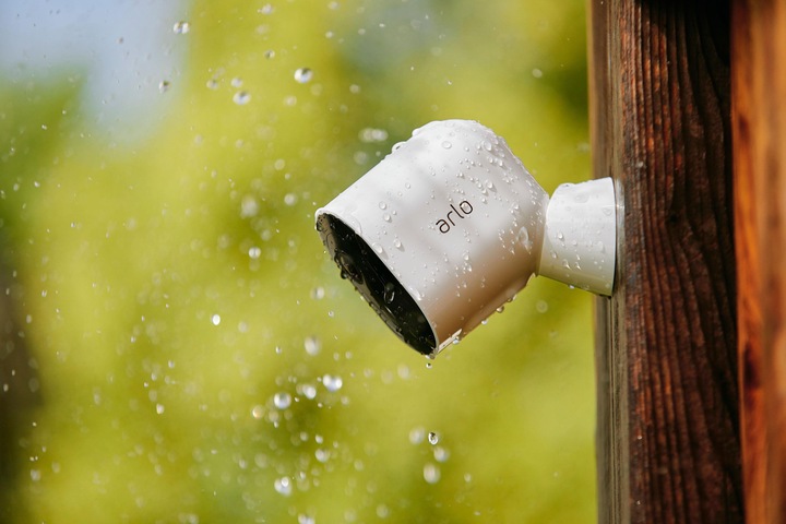 Immagine prodotto Arlo Pro 3 Spotlight, kit 4 telecamere bianche (2560 x 1440 Pixels)