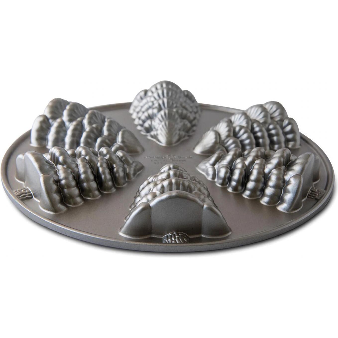 Nordic Ware Evergreen Cakelet Pan, Backform, Silber
