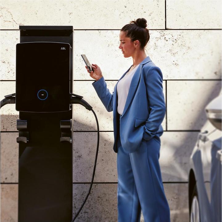 Immagine prodotto ABL Wallbox eM4 Twin REEV 100000183 conforme alle norme di calibrazione, Extender, 11/22 kW (Tipo 2, 22 kW, 32 A, Tipo 2)