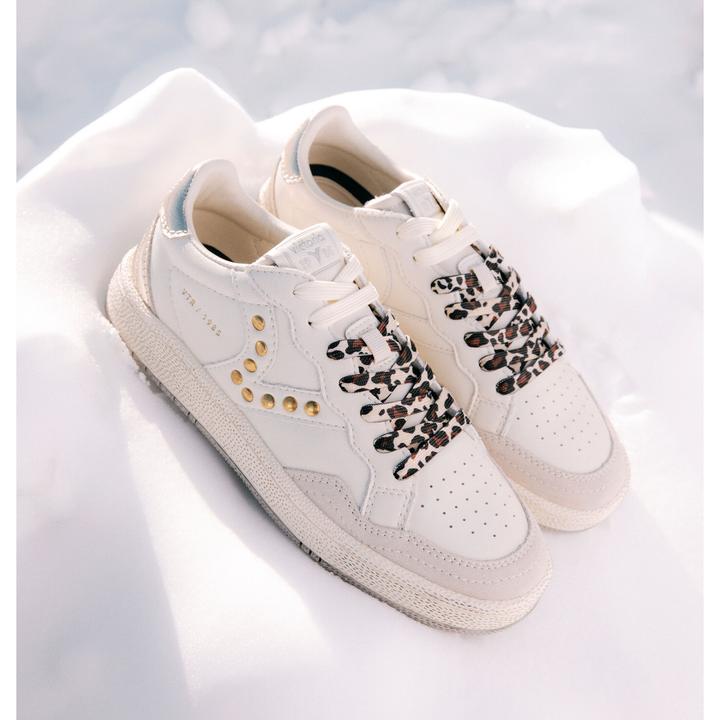 Actual product image Victoria Smash-Tachuelas (37)