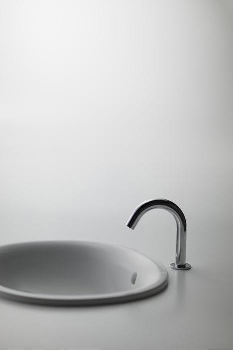 Actual product image TOTO Built-in washbasin 530mm o tap hole with overflow round white (450 mm, 530 mm)