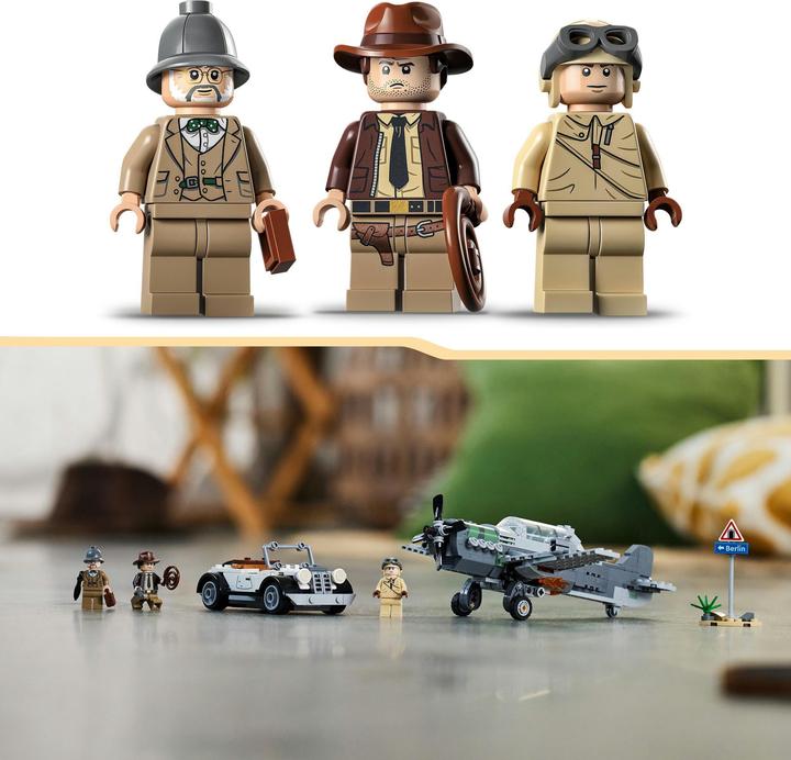 Actual product image LEGO Escape from the fighter plane (77012, LEGO Indiana Jones)