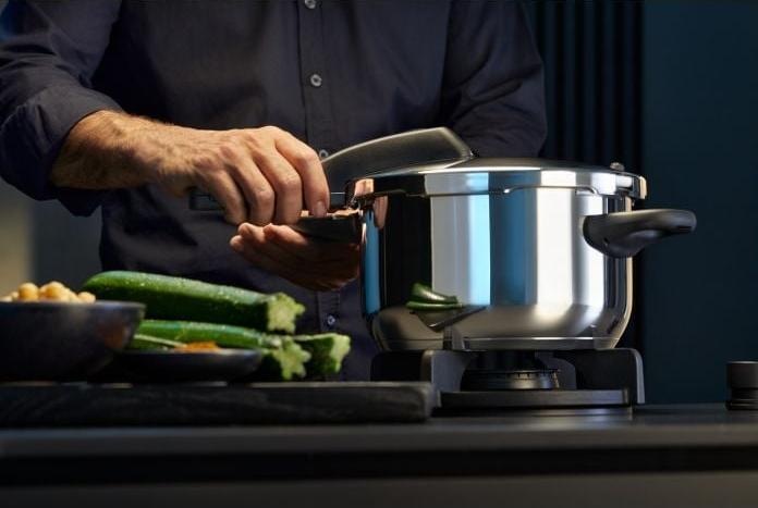 Actual product image WMF Pressure cooker (22 cm, Steam cooker, Stainless steel)