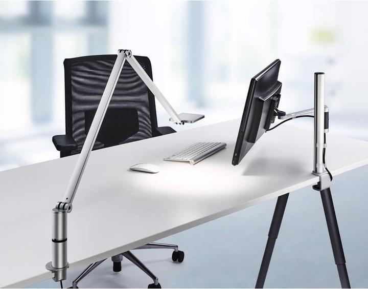 Actual product image Novus Attenzia task clamb 1 (742 lm)