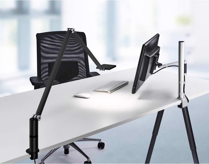 Actual product image Novus Attenzia task clamb 1 (742 lm)