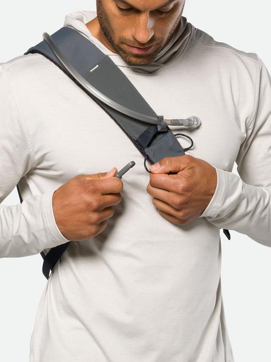 Actual product image Nathan Run Sling (6 l)