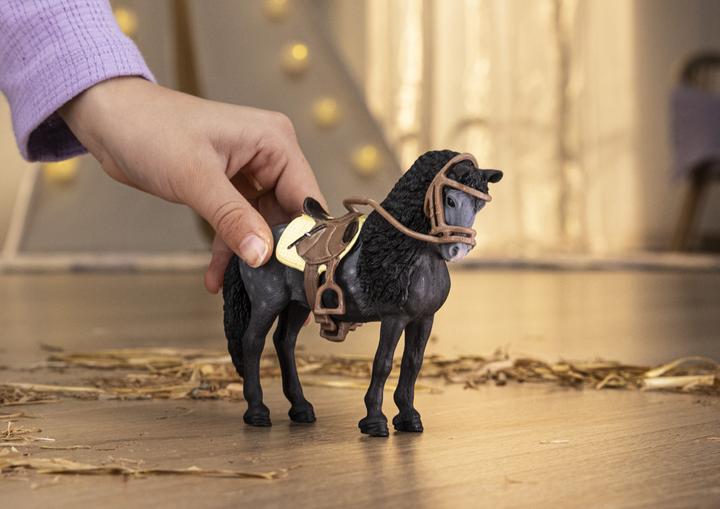 Immagine prodotto Schleich Cavallo Pura Raza Espanola con sella e briglia