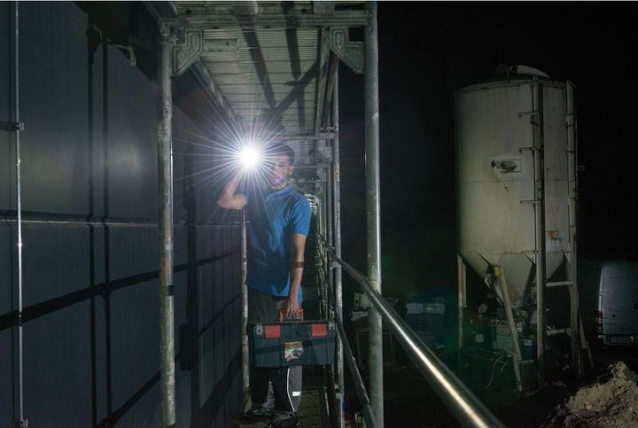 Actual product image Brennenstuhl Battery torch LED LuxPremium TL 210 AF, IP44, 200lm (14.90 cm, 200 lm)