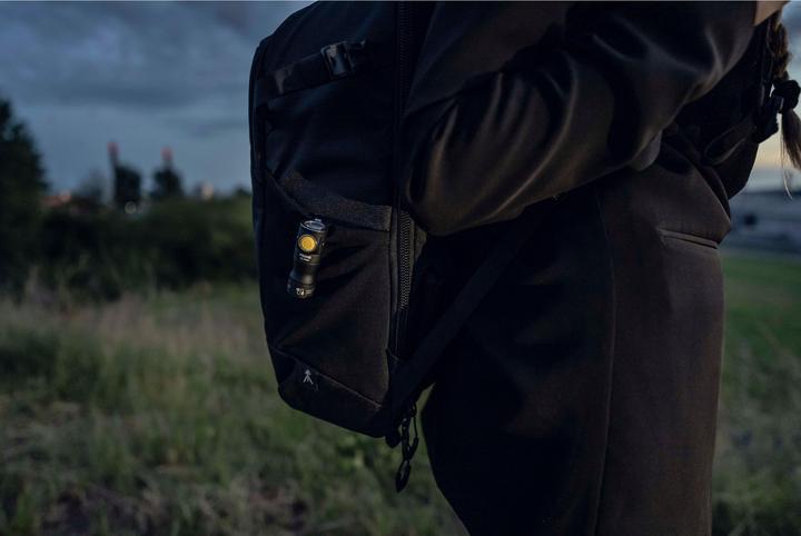 Image du produit ArmyTek Prime C1 Pro Warm Mini-lampe de poche avec porte-clés, avec clip ceinture Alimentée par batterie 1 (6.70 cm, 1000 lm)