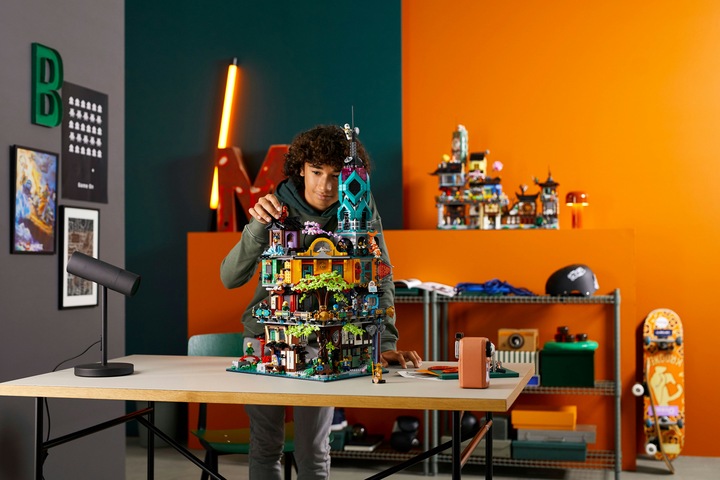 Image du produit LEGO Die Gärten von NINJAGO City (en anglais) (71741, LEGO Ninjago, LEGO difficiles à trouver)