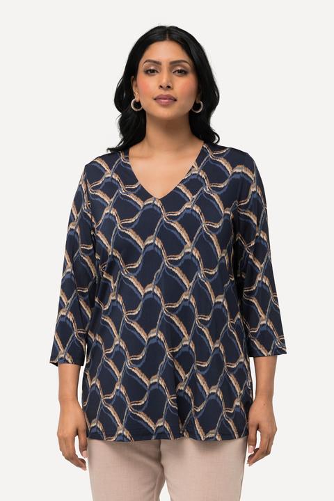 Image du produit Ulla Popken T-shirt au tombé fluide, motif vagues. Col en V et manches 3/4. Coupe Classic Fit. (50, 52)