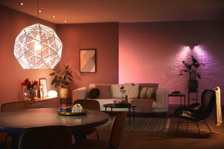 Actual product image Philips Hue Starter Kit (E27, 11 W, 1100 lm, 1 x, F)
