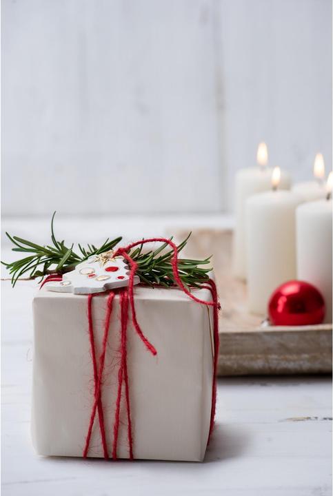 Actual product image Kaiser Cookie Cutter in Storage Box