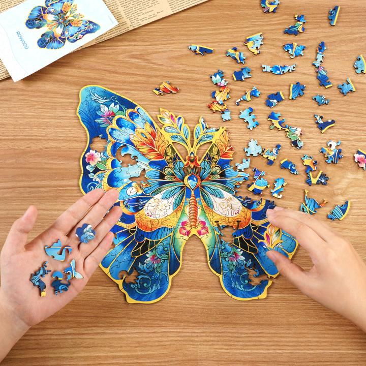 Actual product image Robotime Holzpuzzle 'MORPHO HELENA' (200 pieces)