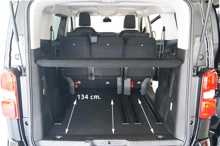 Actual product image Aristar Boot tray for Citroen Jumpy, Spacetourer / Peugeot Expert / Toyota ProAce / Opel Zafira Life /
