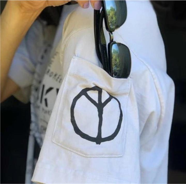 Immagine prodotto Doomsayers Becky Flyer Dean Pocket T-Shirt (S)