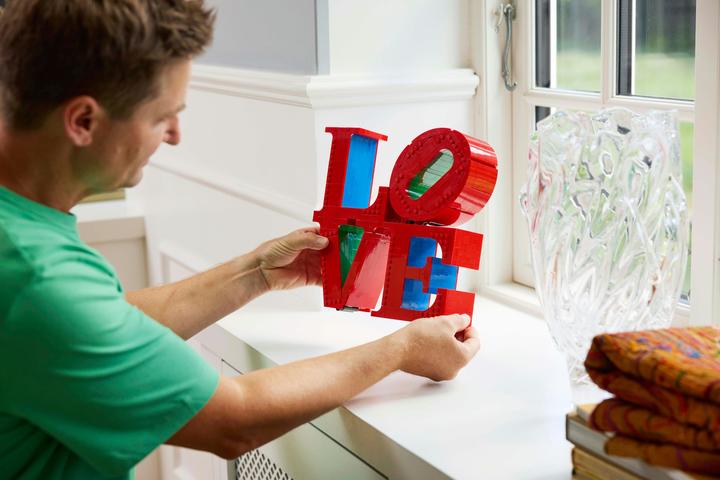 Actual product image LEGO Love (31214, LEGO Art)