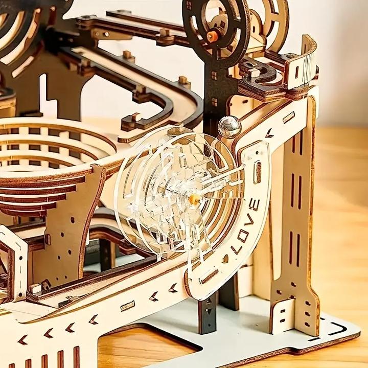 Produktbild The Toy Company 3D Holz Kugelbahn, Murmelbahn Puzzle aus Holz, batteriebetrieben