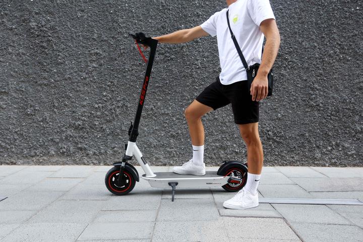 Actual product image Yadea KS5 Pro (20 km/h, 60 km, 500 W)