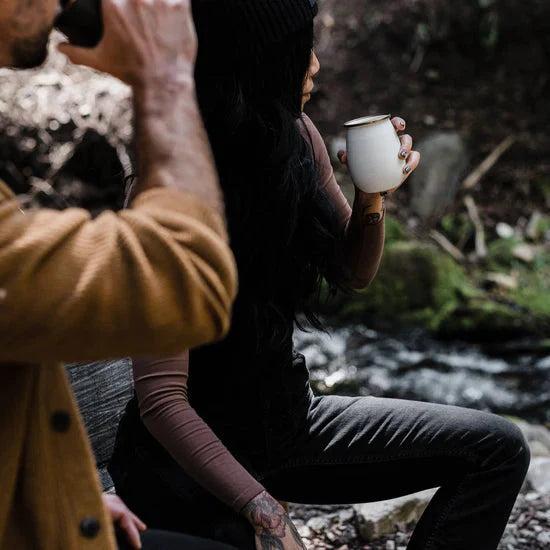 Actual product image Barebones Enamel Tumbler Set Ensemble de 2 gobelets 473ml