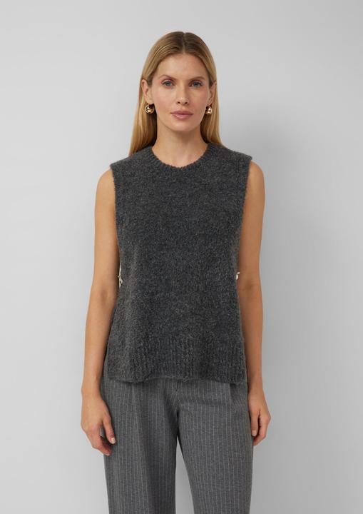 Produktbild s.Oliver Strickpullunder Pullunder aus Bouclé-Strick mit seitlichen Schmuck-Details (36)