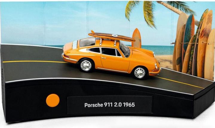 Image du produit Porsche 911 'Surfbrett' Bahamagelb Adventskalender