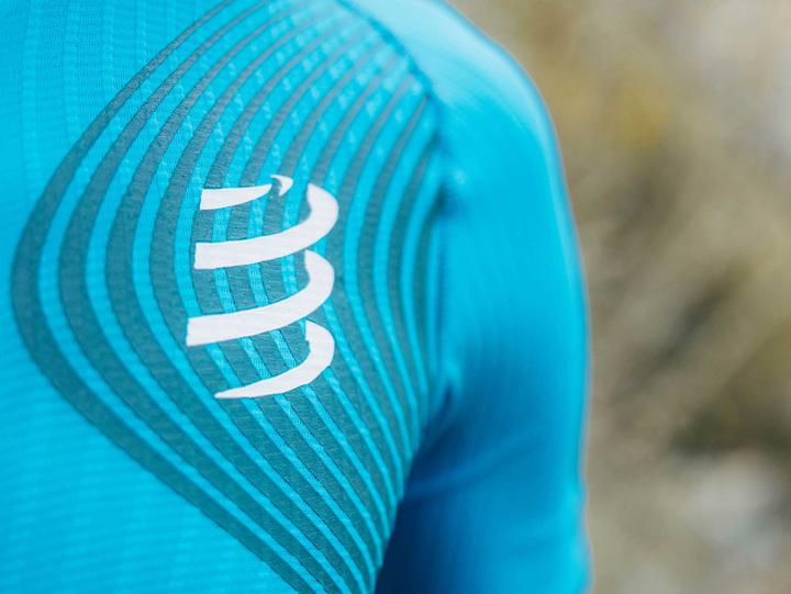 Produktbild Compressport Trail Postural SS Top Hawaiian Ocean (XL)