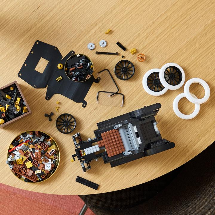 Immagine prodotto LEGO Ford Modello T (LEGO Icons)