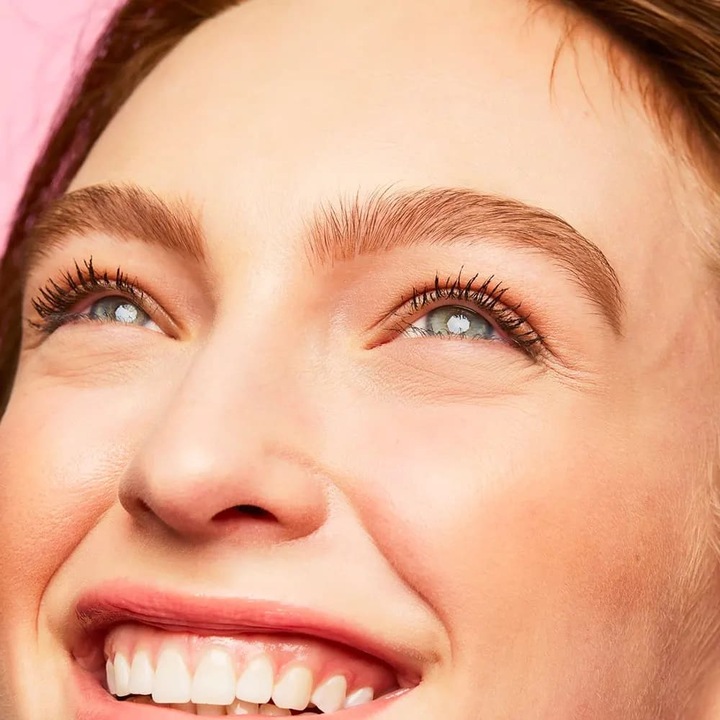 Produktbild BeneFit Cosmetics Good Proof (03 Warm Light Brown)