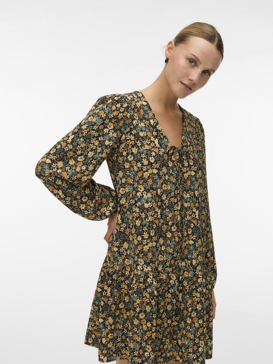 Image du produit Vero Moda AWSNORA Kurzes Kleid Kleid (S)
