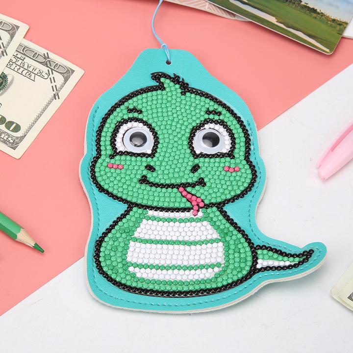 Actual product image Cover-Discount DIY craft set glitter rhinestones pendant snake