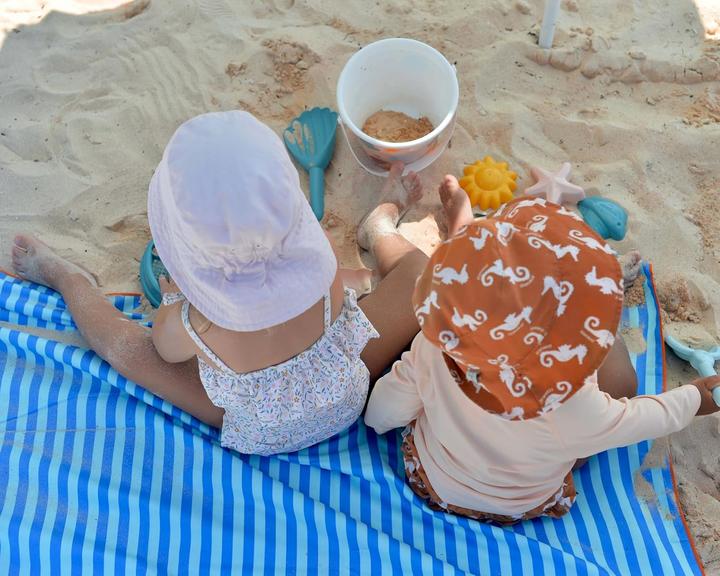 Actual product image Lumarko QUUT Dwustronny recznik plazowy PlayTowels L (180 x 100cm) Road (180 x 100 cm)